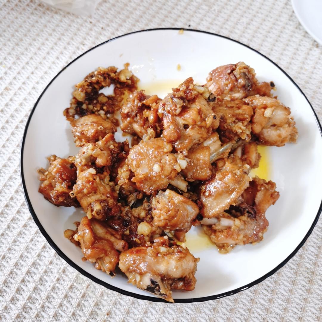 蒜香鸡翅｜孩子们的最爱