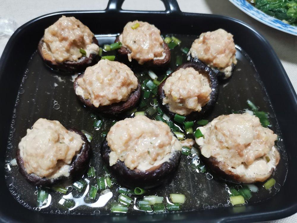 美味的肉酿香菇～～孩子爱吃的下饭菜