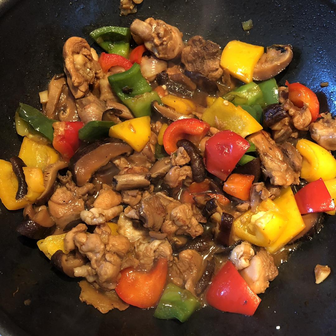 黄焖鸡米饭