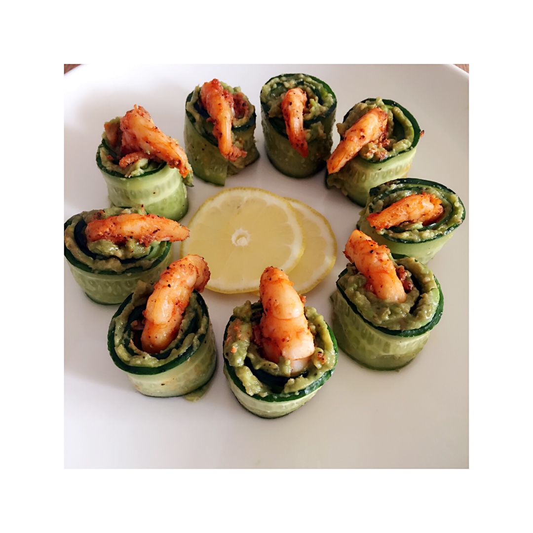 黄瓜牛油果酱卷虾