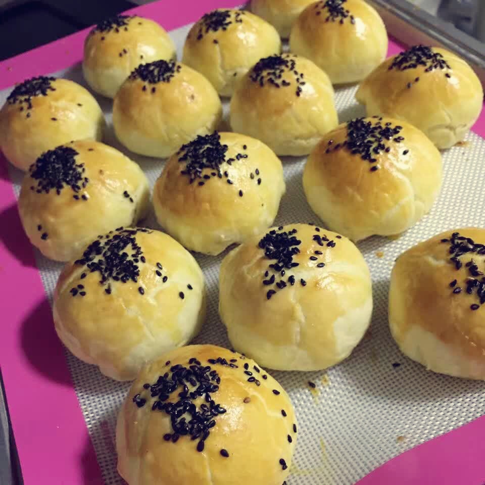 蛋黄酥酥酥（超级奶香黄油版）