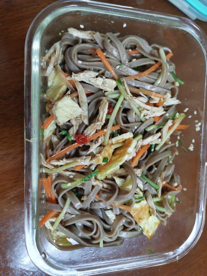 快手减脂餐❗️爆好吃的凉拌鸡丝荞麦面