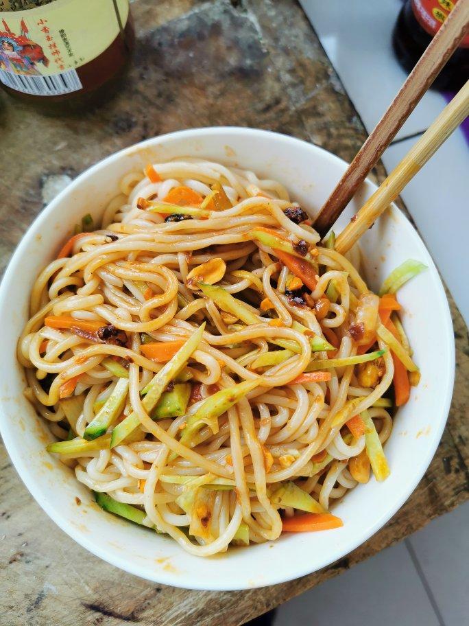 黄磊老师同款雪碧拌面