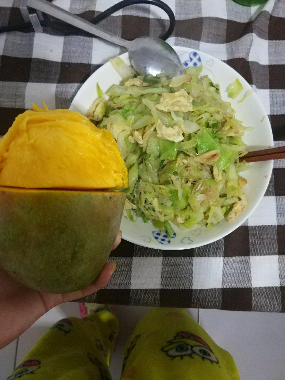 包菜粉丝炒鸡蛋