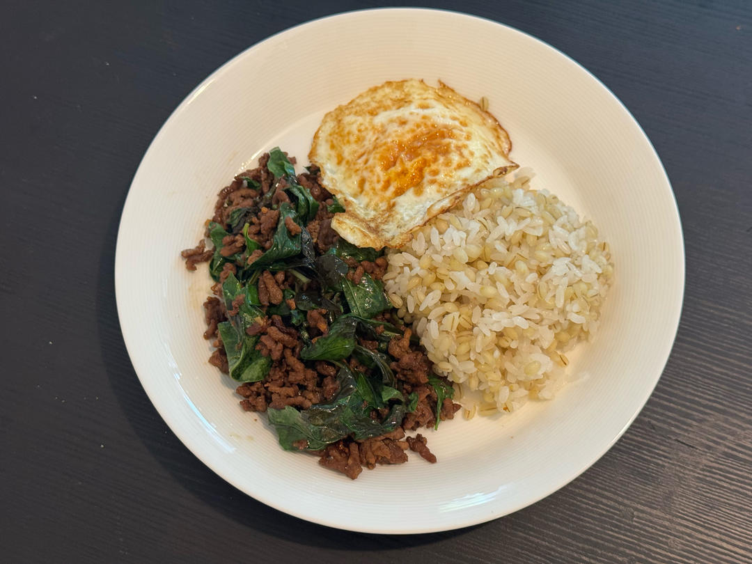 泰式打抛牛肉/猪肉碎饭