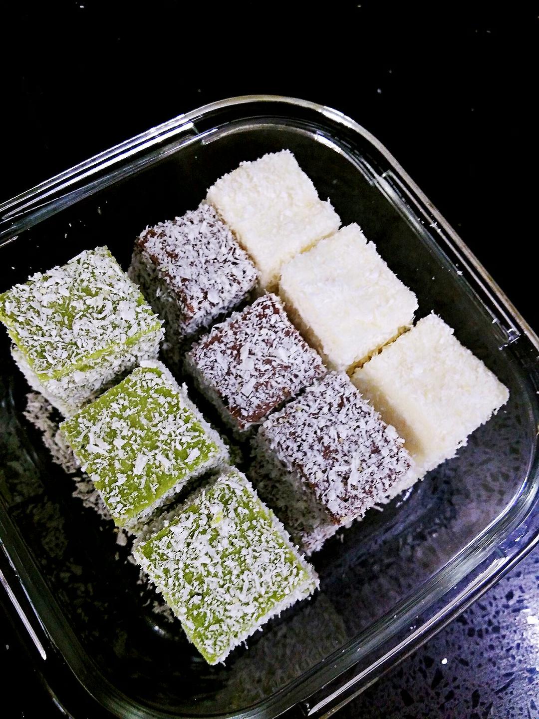 完胜85度C牛奶椰丝小方