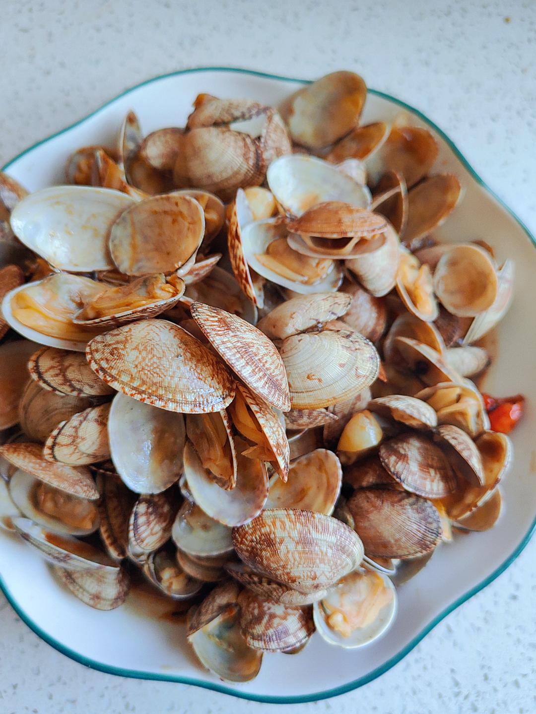 🔥超级简单的辣炒花蛤～味道绝对好吃到舔壳