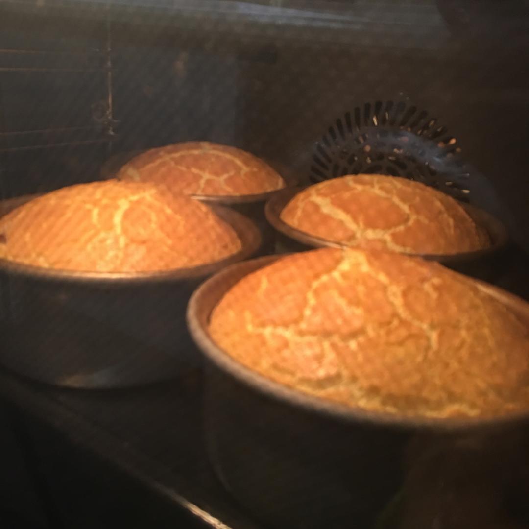 蔓越莓奶油戚风