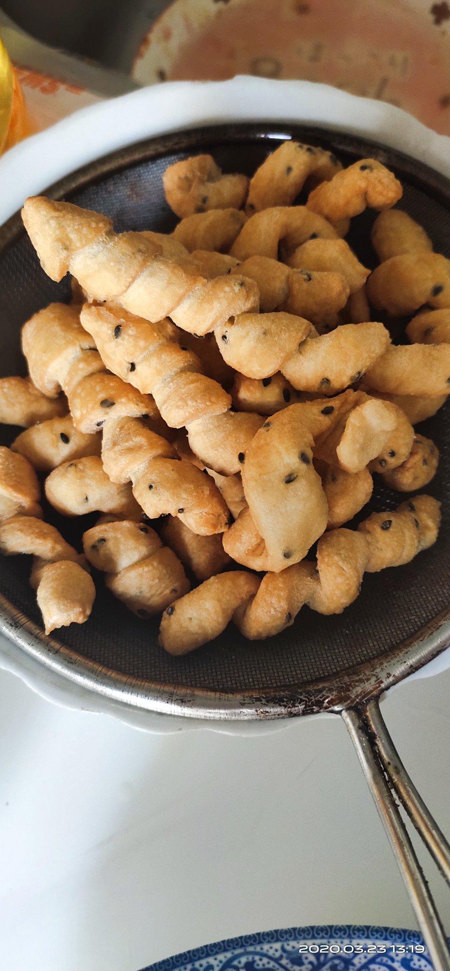 脆香小麻花