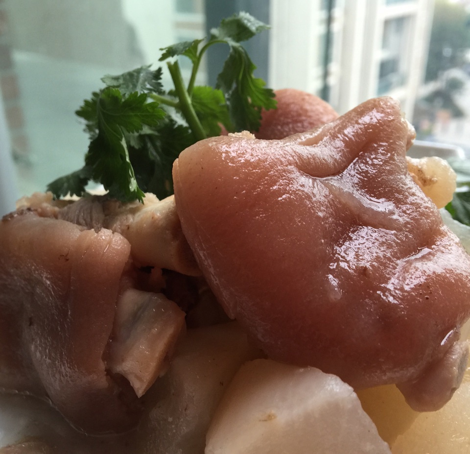 黄豆猪脚汤