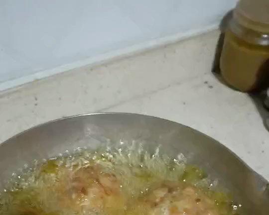 快手版红烧狮子头的做法 步骤3