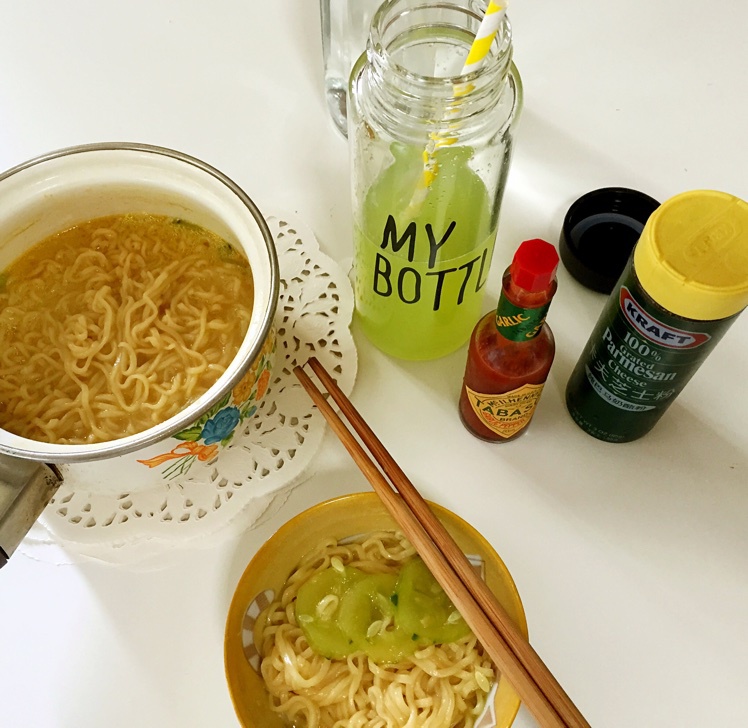 满足食欲的深夜秘密 森系浓香泡面