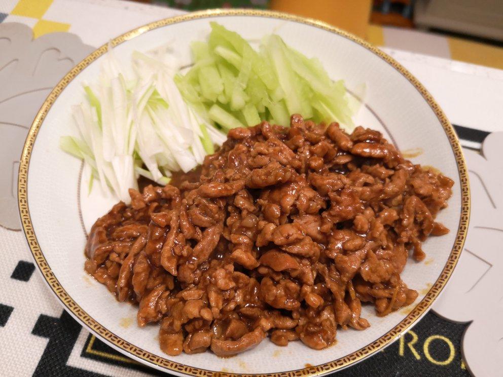 好吃到爆的京酱肉丝‼️酱汁浓郁～新手零失败