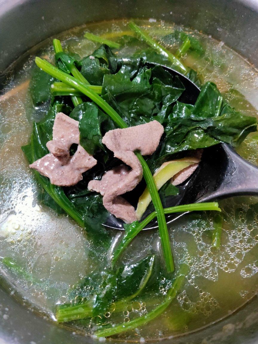 鲜嫩的猪肝汤