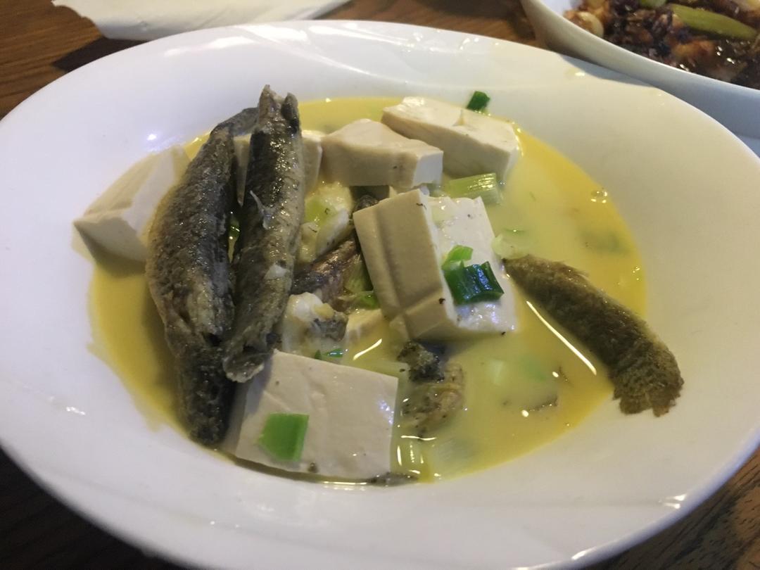 泥鳅炖豆腐（小贴士附杀泥鳅方法）