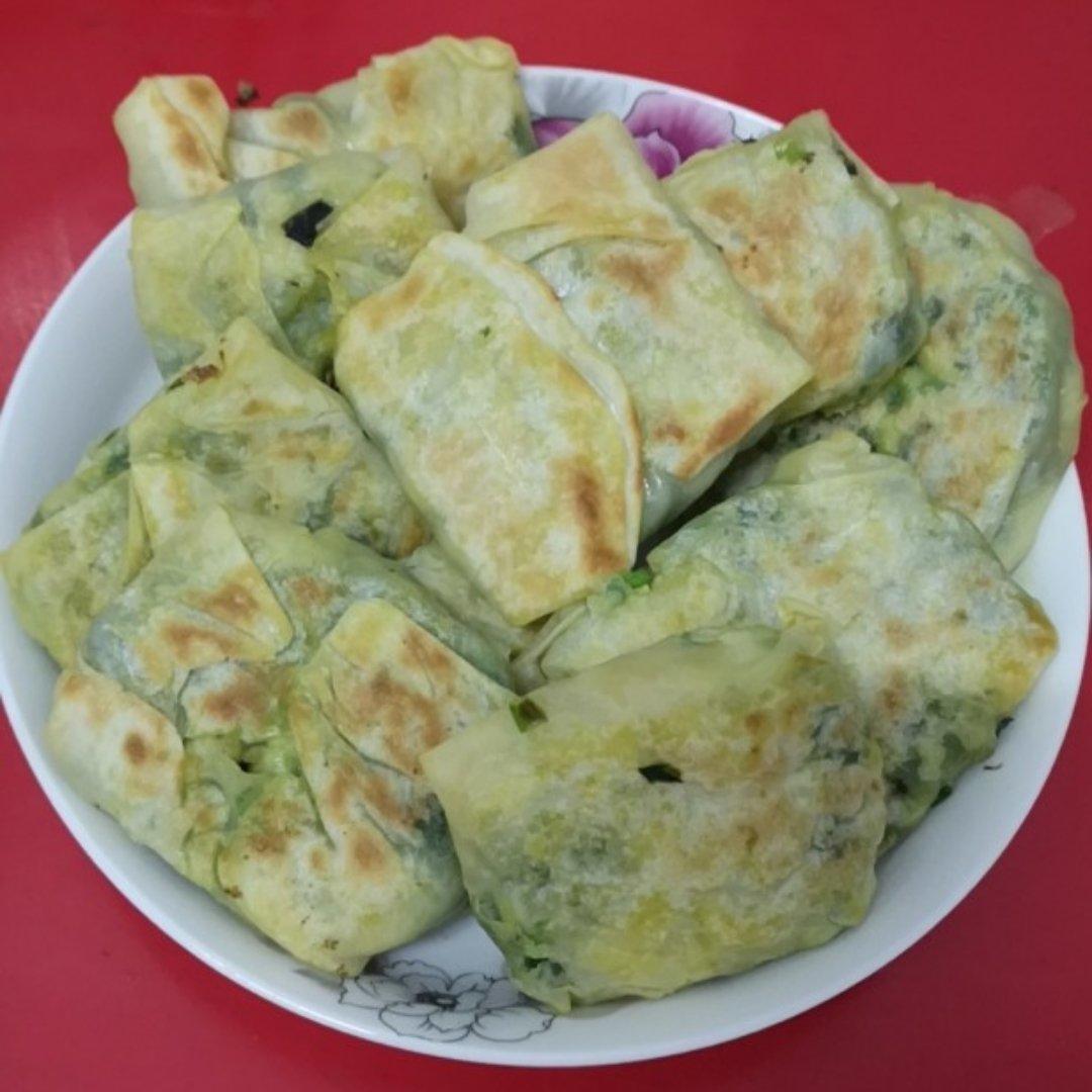 皮薄馅多的韭菜盒子