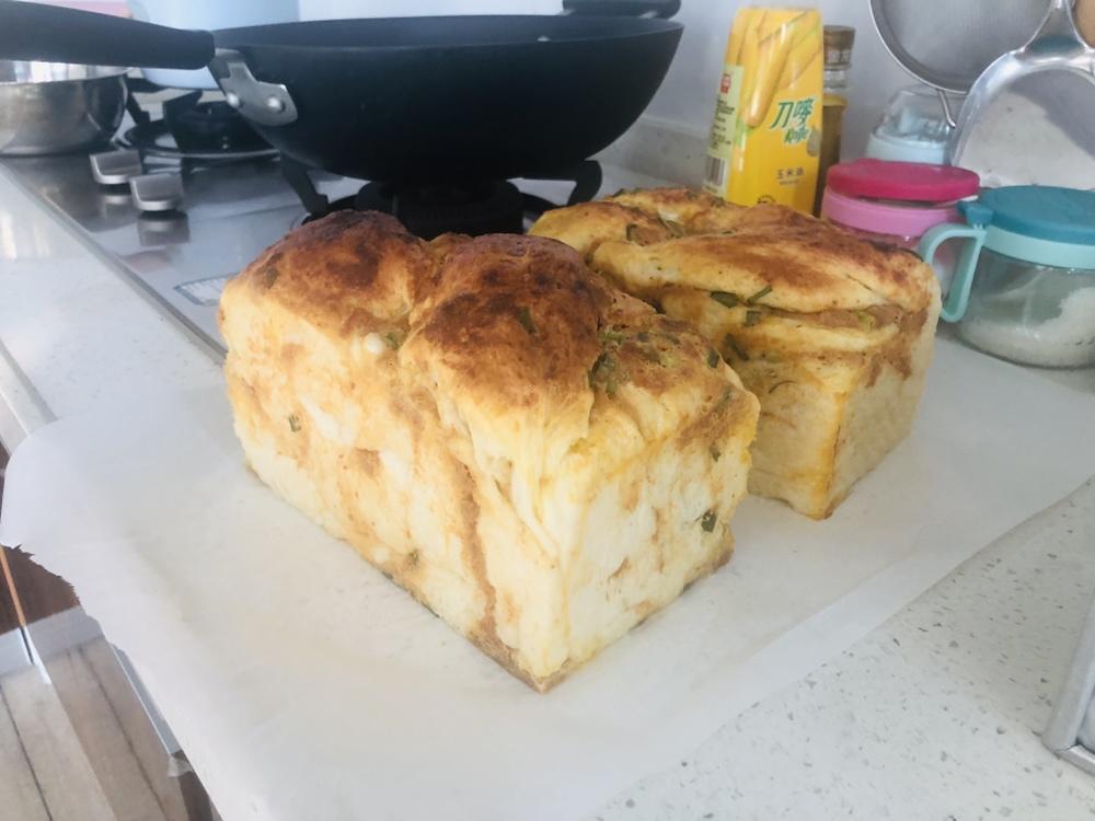 香葱肉松手撕吐司