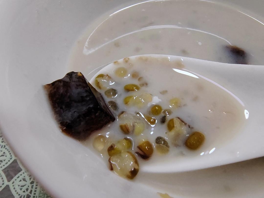 西米绿豆汤