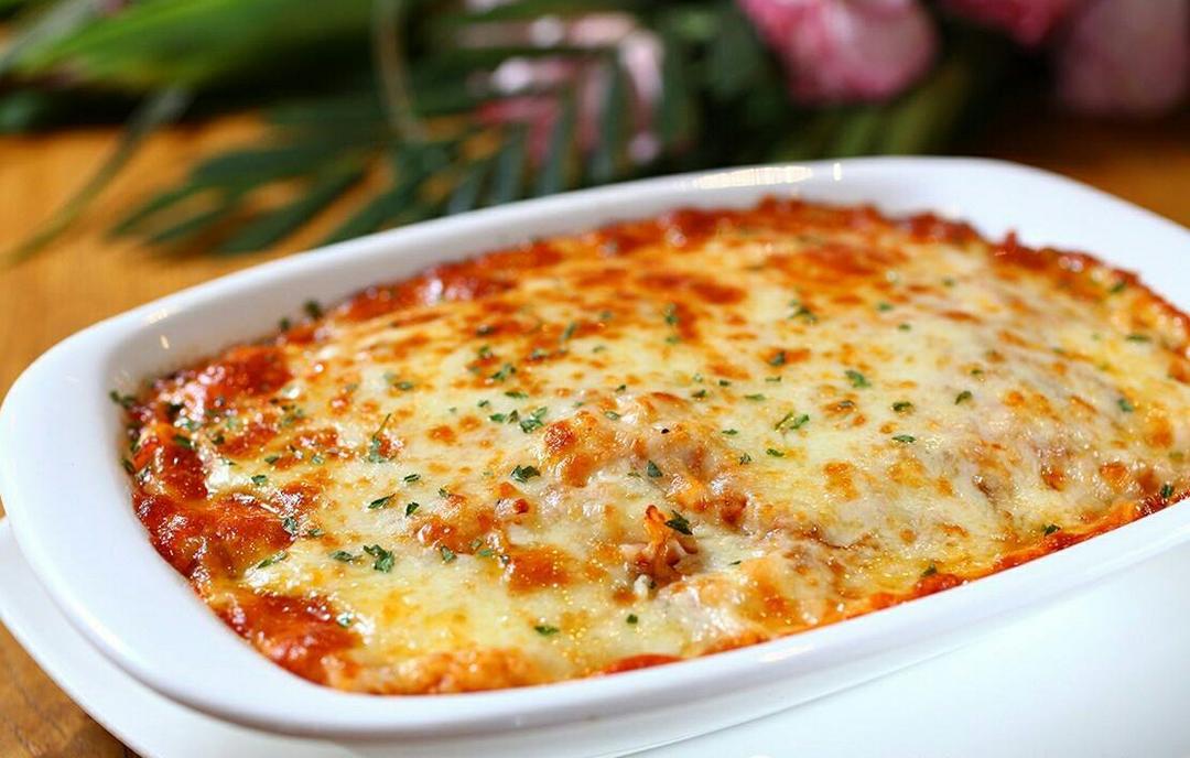 菠萝鲜虾芝士焗饭