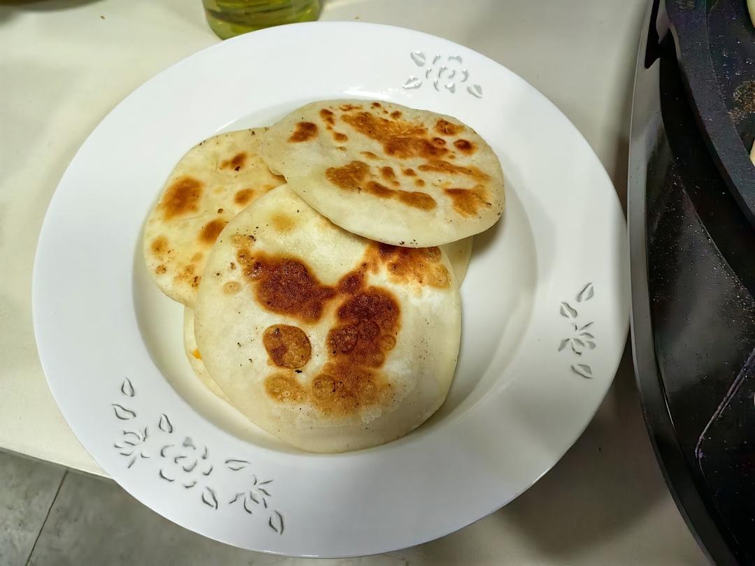 烫面小糖饼 柔软劲道 凉了也不硬 做法简单一看就会 附细节视频详解