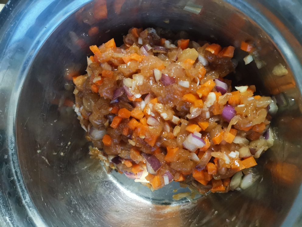胡萝卜鸡胸肉包子的做法 步骤10