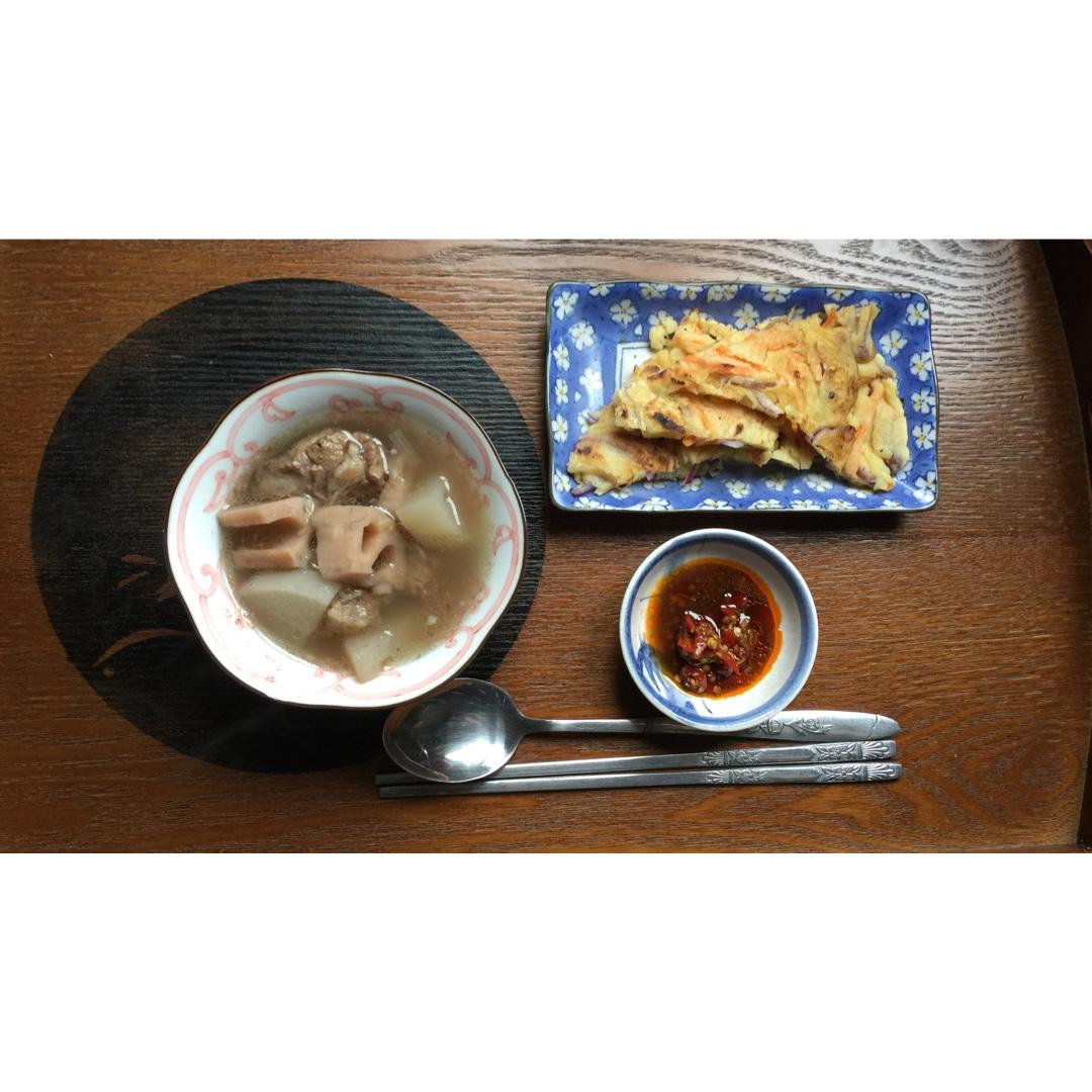 萝卜莲藕排骨汤