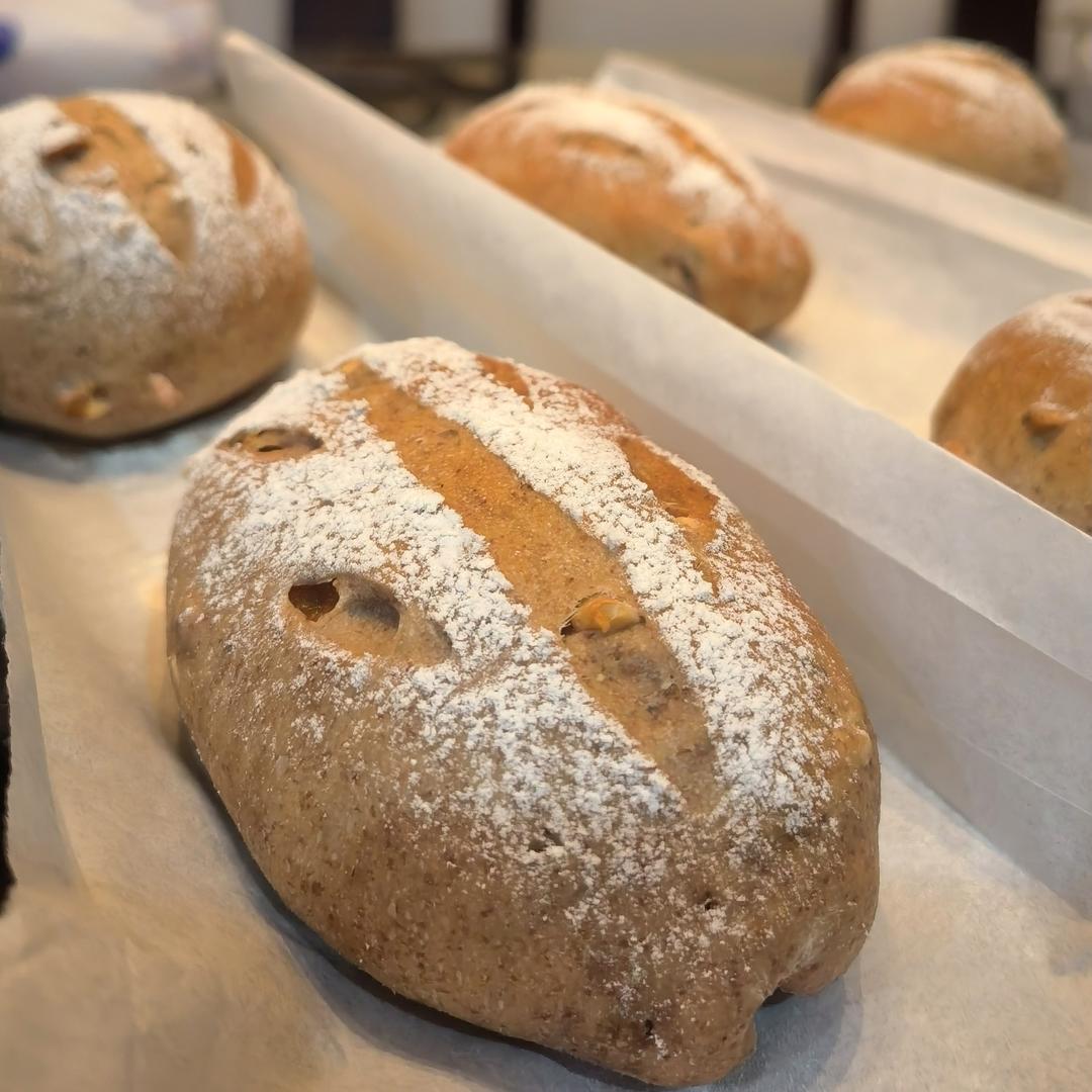 全麦软欧包（有啥放啥，健康美味，流程简易）