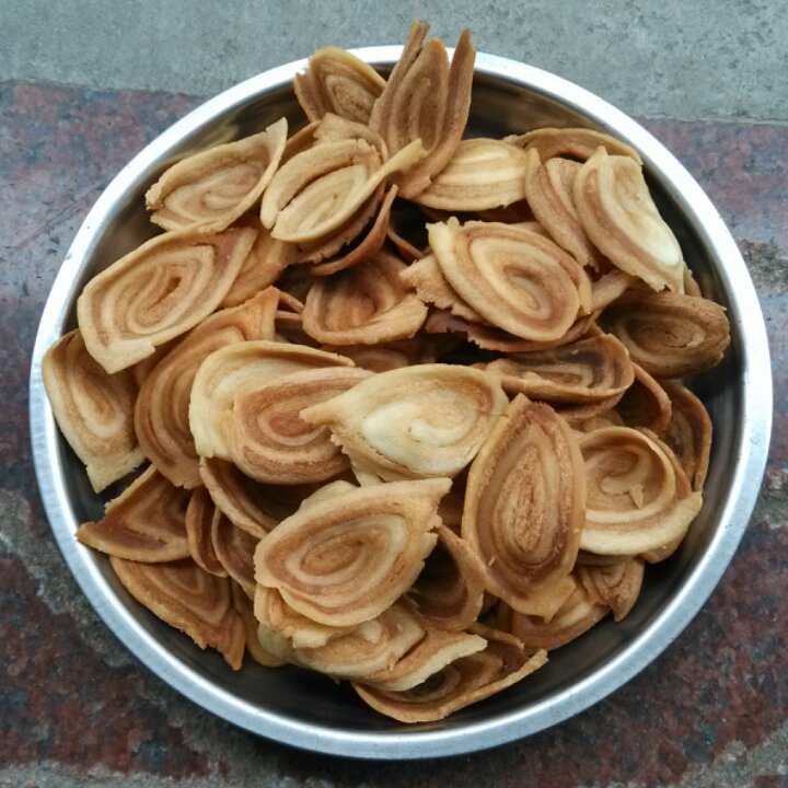 炸猫耳朵牛耳朵零食年货猪耳朵
