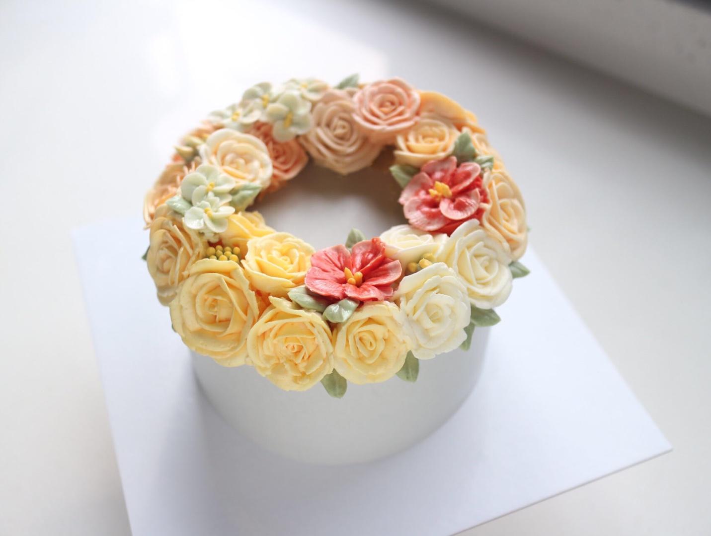 瑛的韩式裱花蛋糕的做法