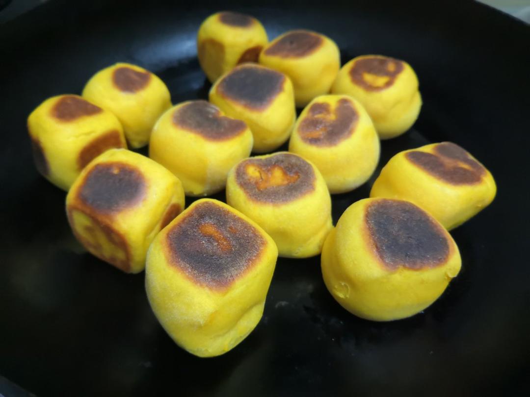 不用烤箱的南瓜小面包
