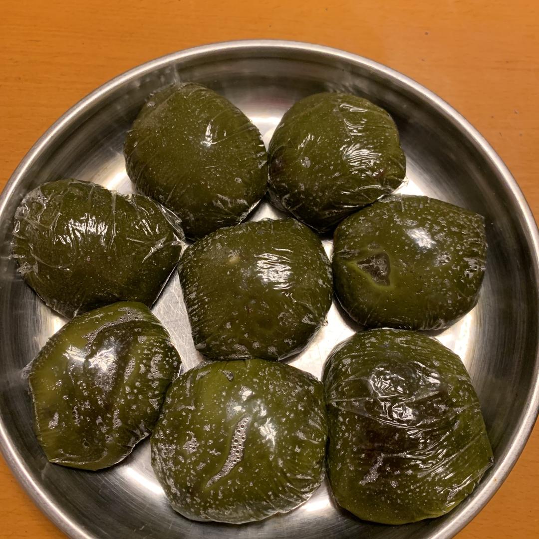 抹茶味的豆沙青团