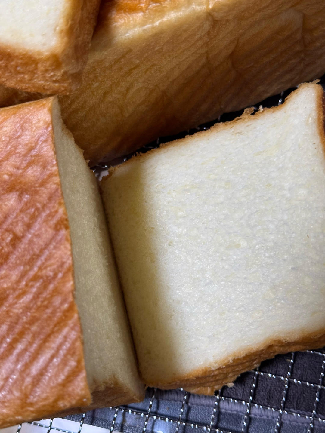 好吃到犯规的网红「生吐司」