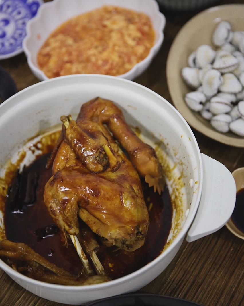 【bruno-红烧鸡（复刻瓦片鸡）图片】zhaozhao的小食光_下厨房