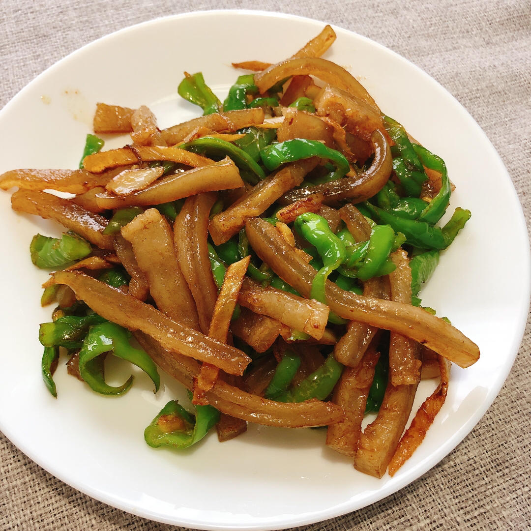 尖椒炒肉皮