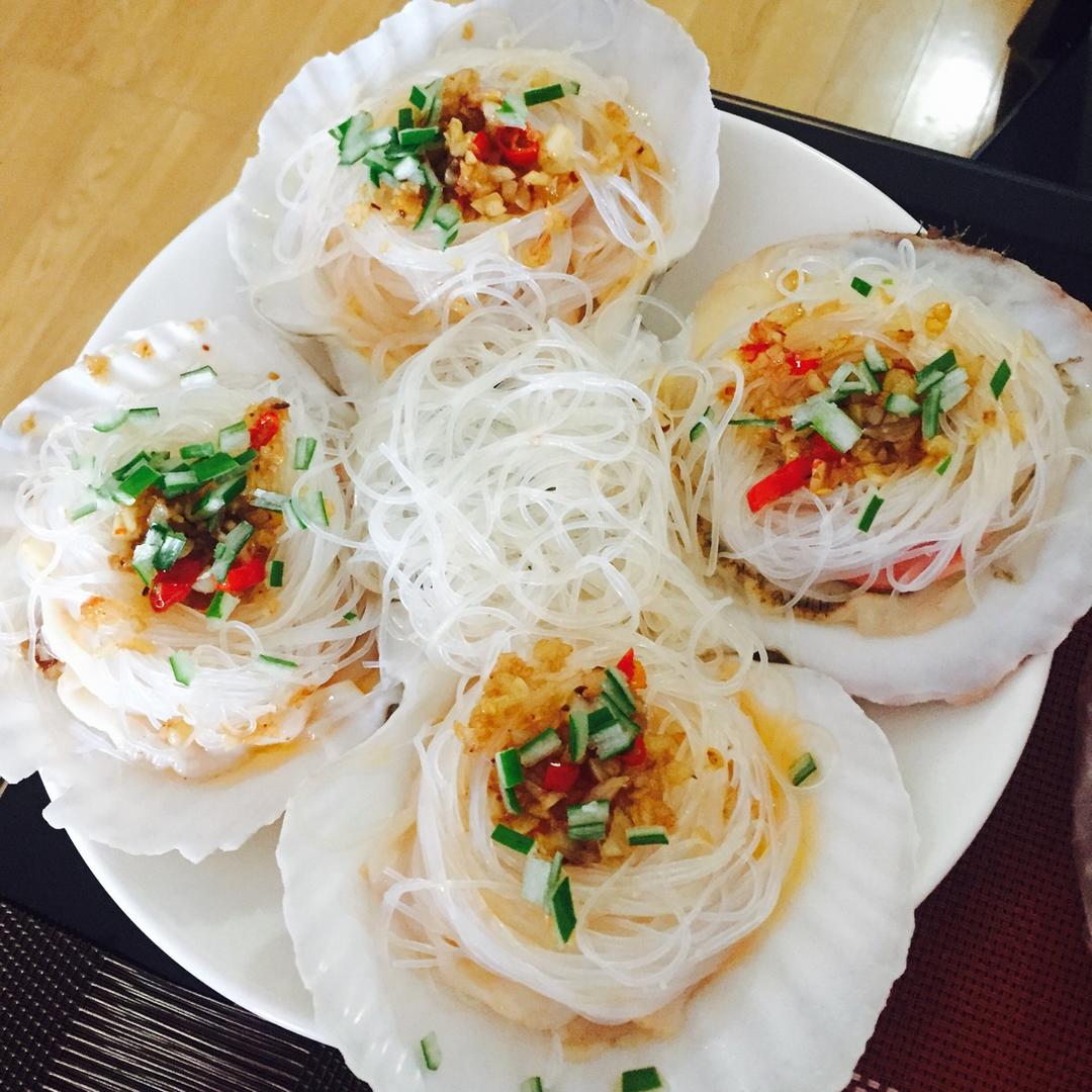 蒜蓉粉丝蒸扇贝