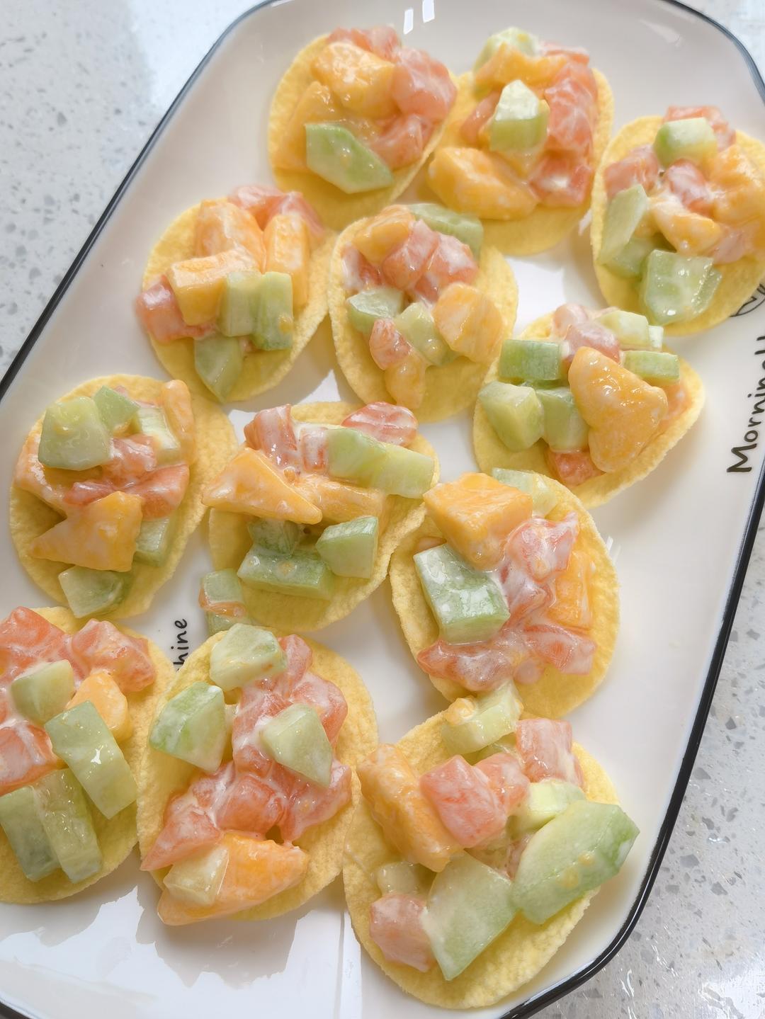 三文鱼牛油果芒果沙拉，一碗大满足