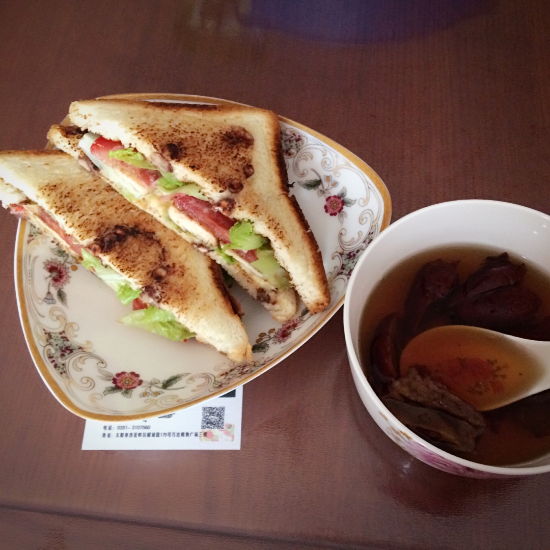 黑椒鸡排三明治
