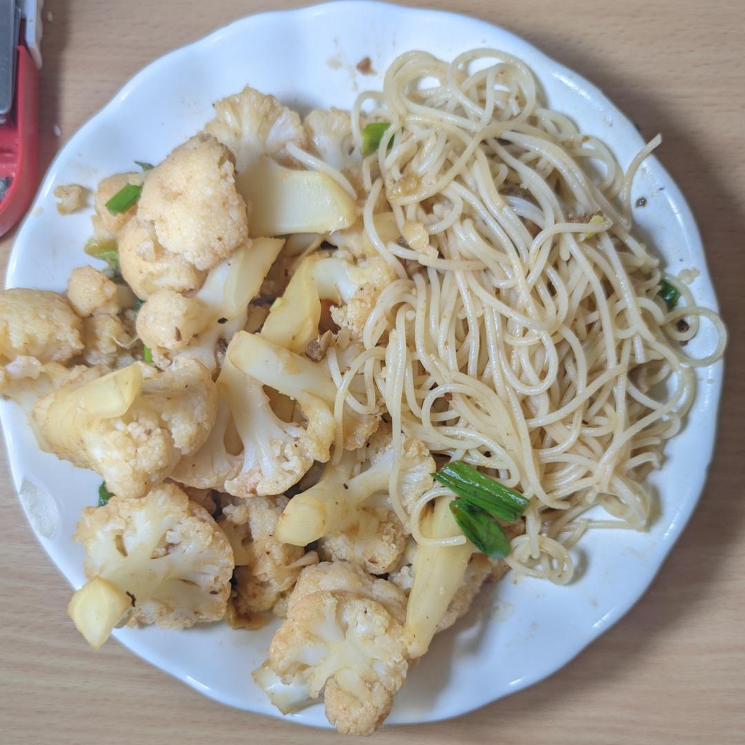 西红柿炒菜花（夏季开胃菜）