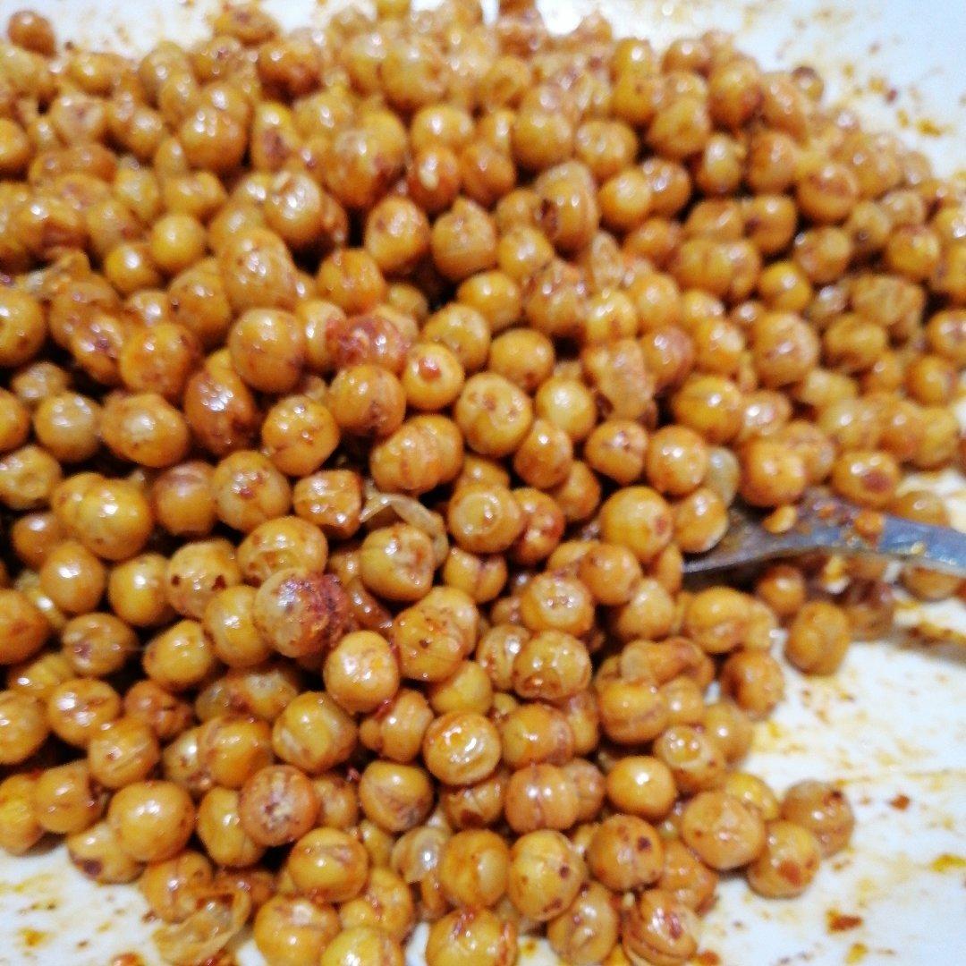 周一请吃素~嘎嘣嘎嘣脆的酥豌豆~做零食做菜，都不错！酥豌豆•圆满素食