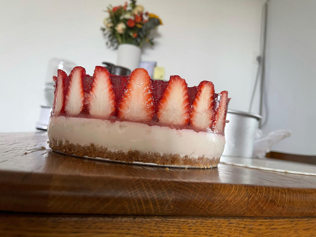 strawberry cheesecake草莓慕斯蛋糕（自用图后补）搬运自HidaMari Cooking