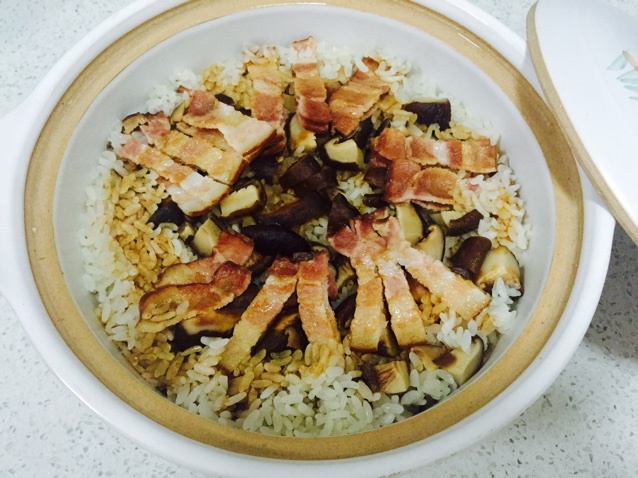 香肠煲仔饭