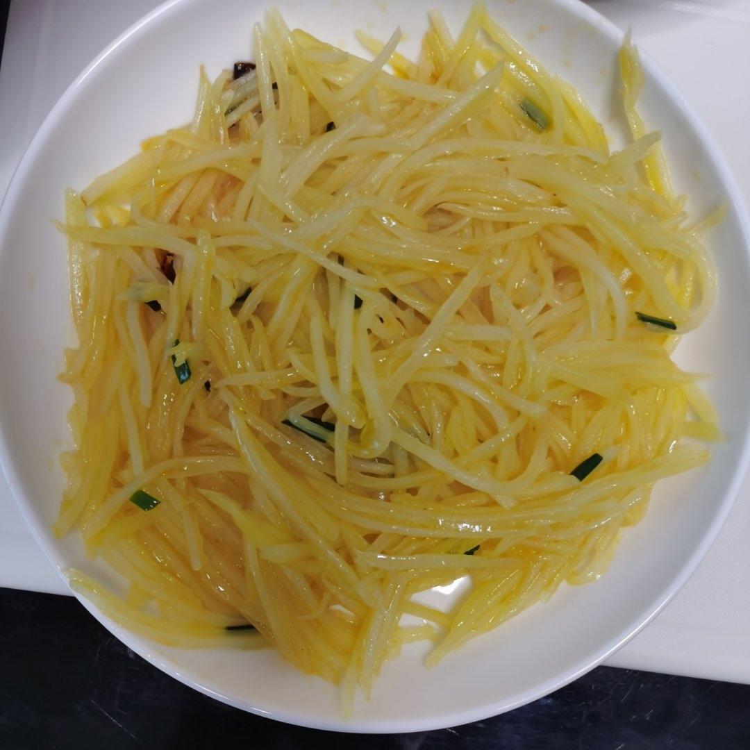 酸辣土豆丝的家常做法 超级下饭