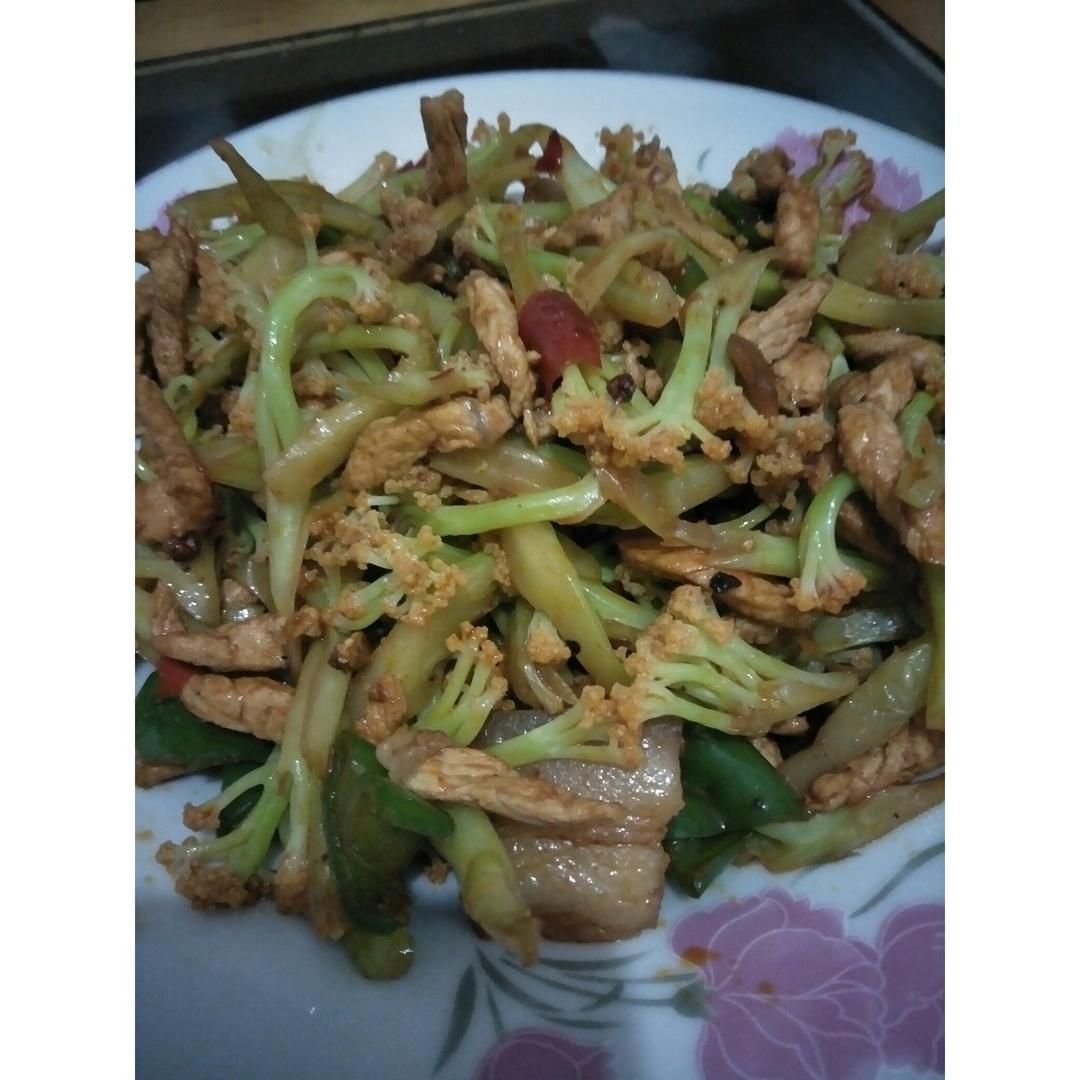 很“浪费”米饭的家常菜之一-------干锅菜花