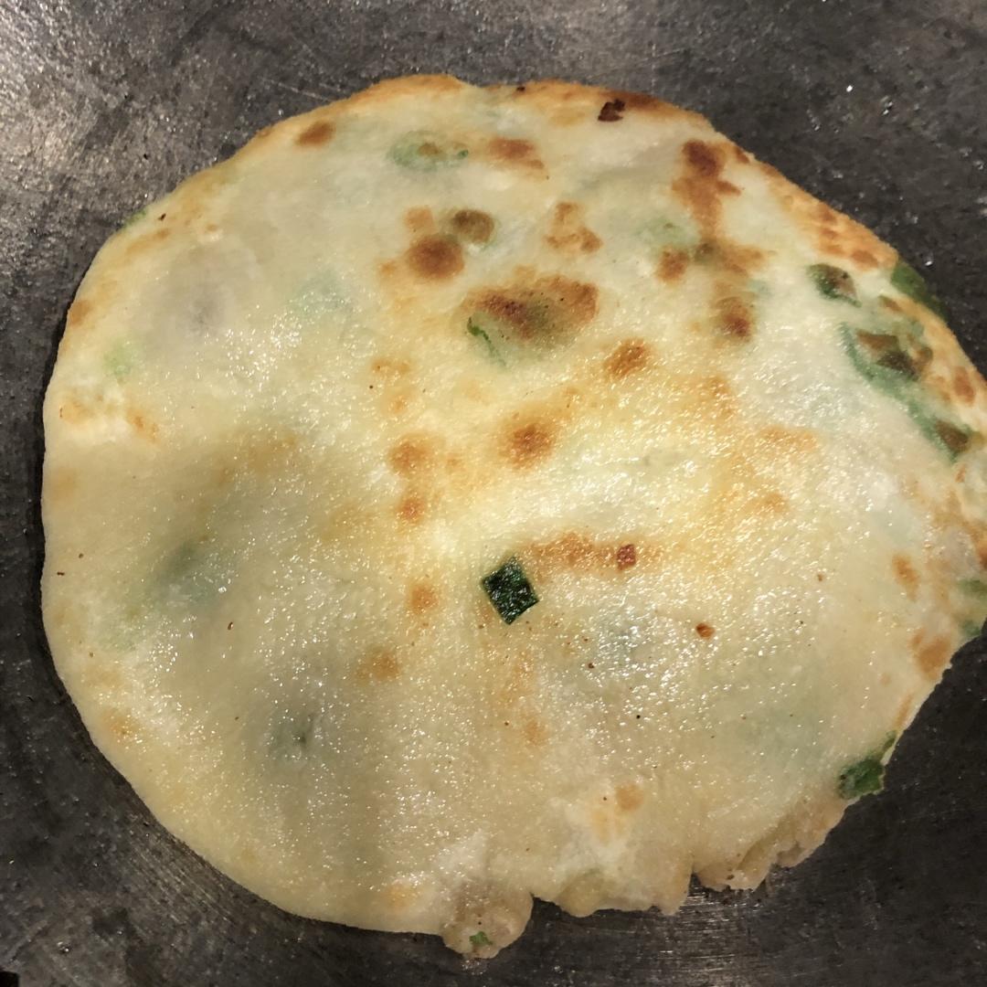 张张都鼓大泡的鸡蛋灌饼这样做不鼓大泡都难