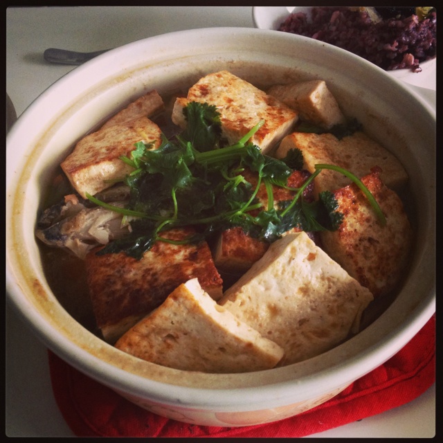 三文鱼头豆腐煲