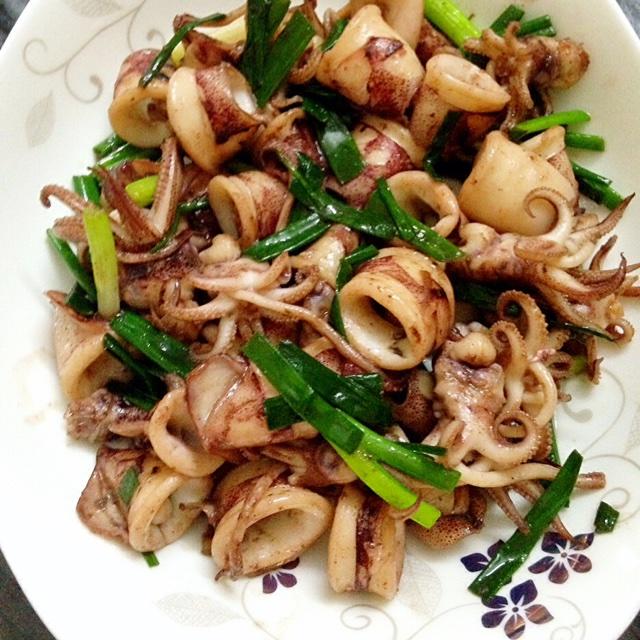 爱痴love做的葱烧鱿鱼