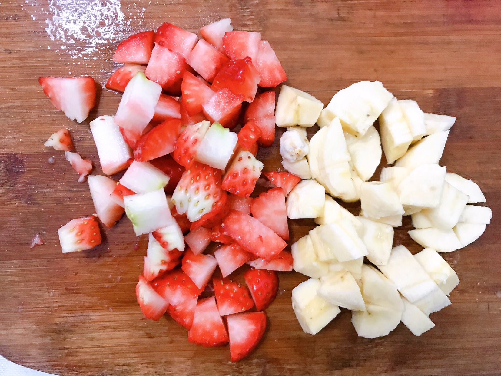🥪『颜值超高快手减肥餐』🍓酸奶草莓三明治的做法 步骤2