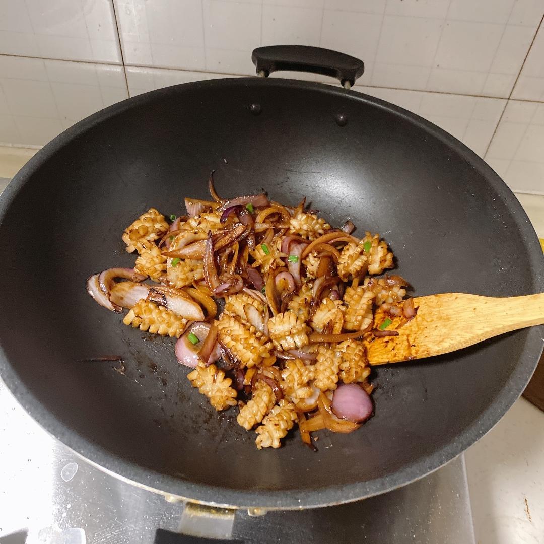 洋葱爆炒鱿鱼