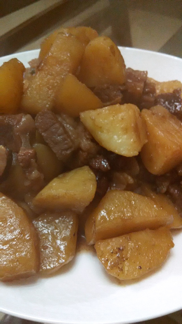 西红柿土豆炖牛肉