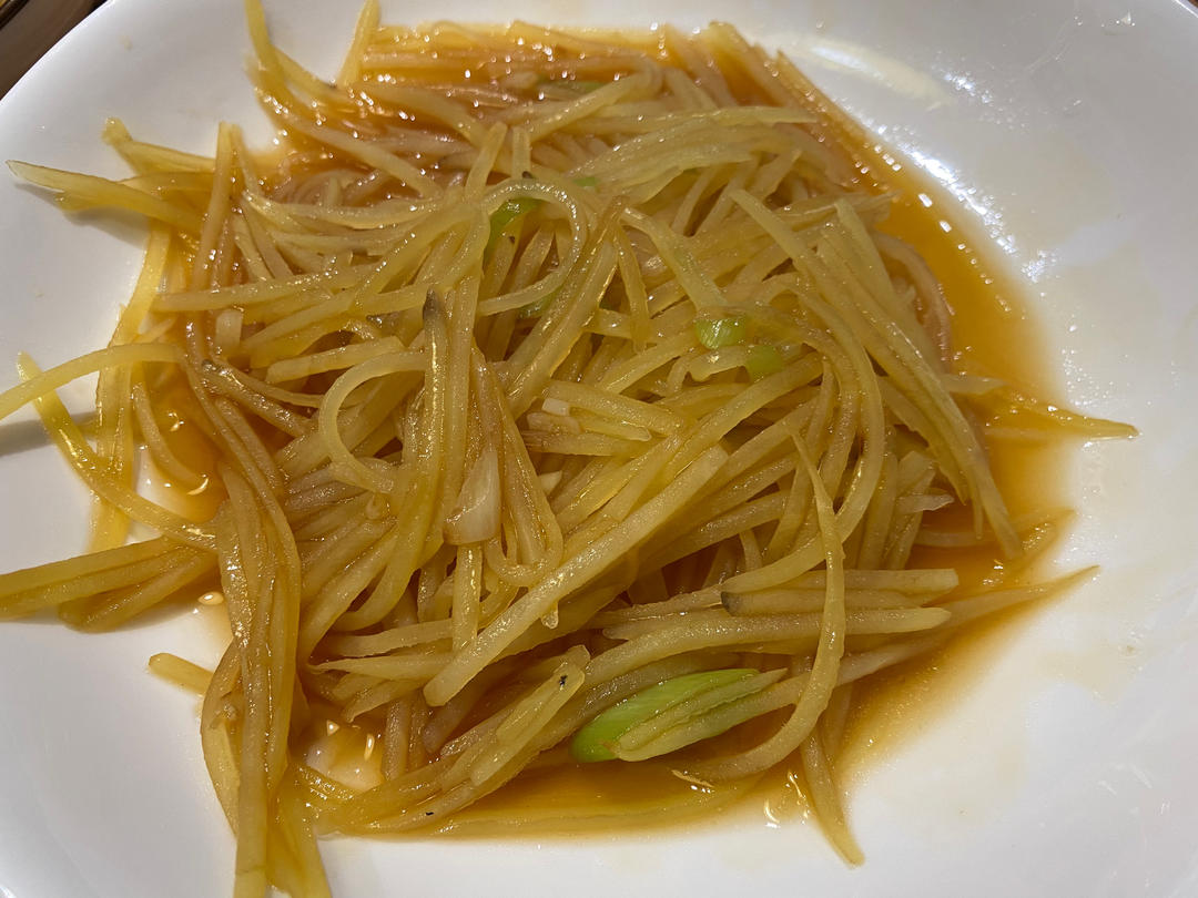 在家也能做出馆子味儿的醋溜/炝炒/酸辣土豆丝（就是那道看似简单，实则步步玄机的土豆丝）